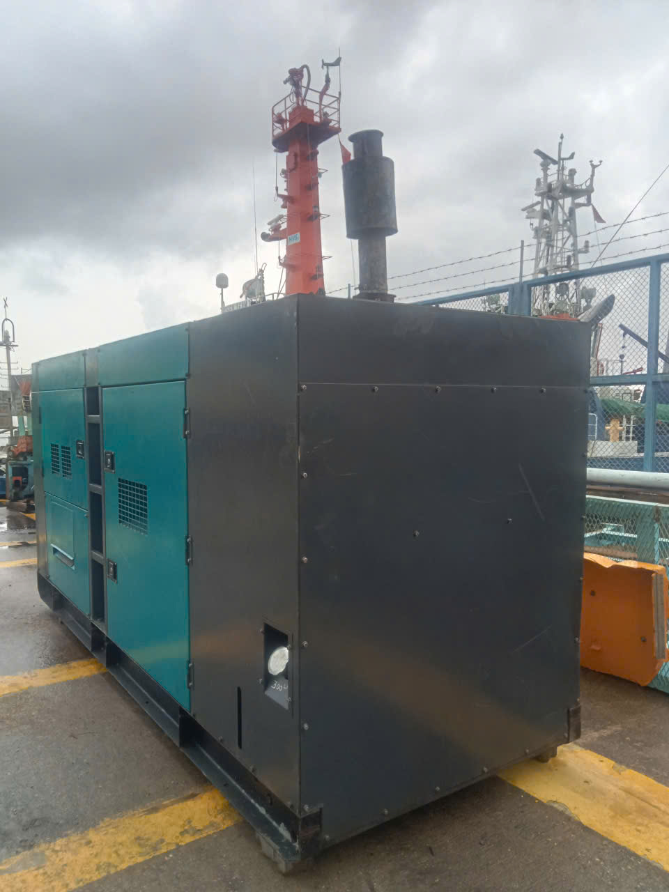 Máy phát điện Mitsubishi 250kVA của PMC