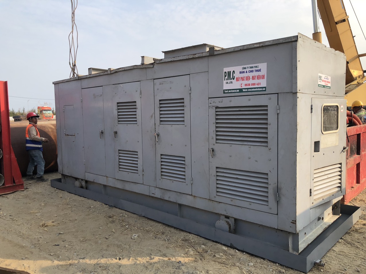 Máy phát điện Cummins 550kva (C440 - xanh) – Nhà máy Lọc Dầu Hóa Long Sơn